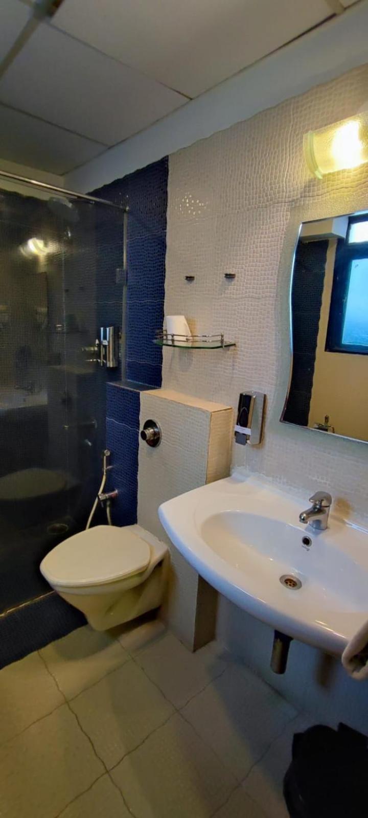 Shilton Suites Bangalore Buitenkant foto