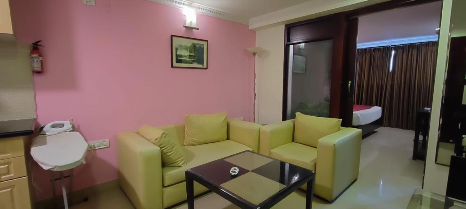 Shilton Suites Bangalore Buitenkant foto